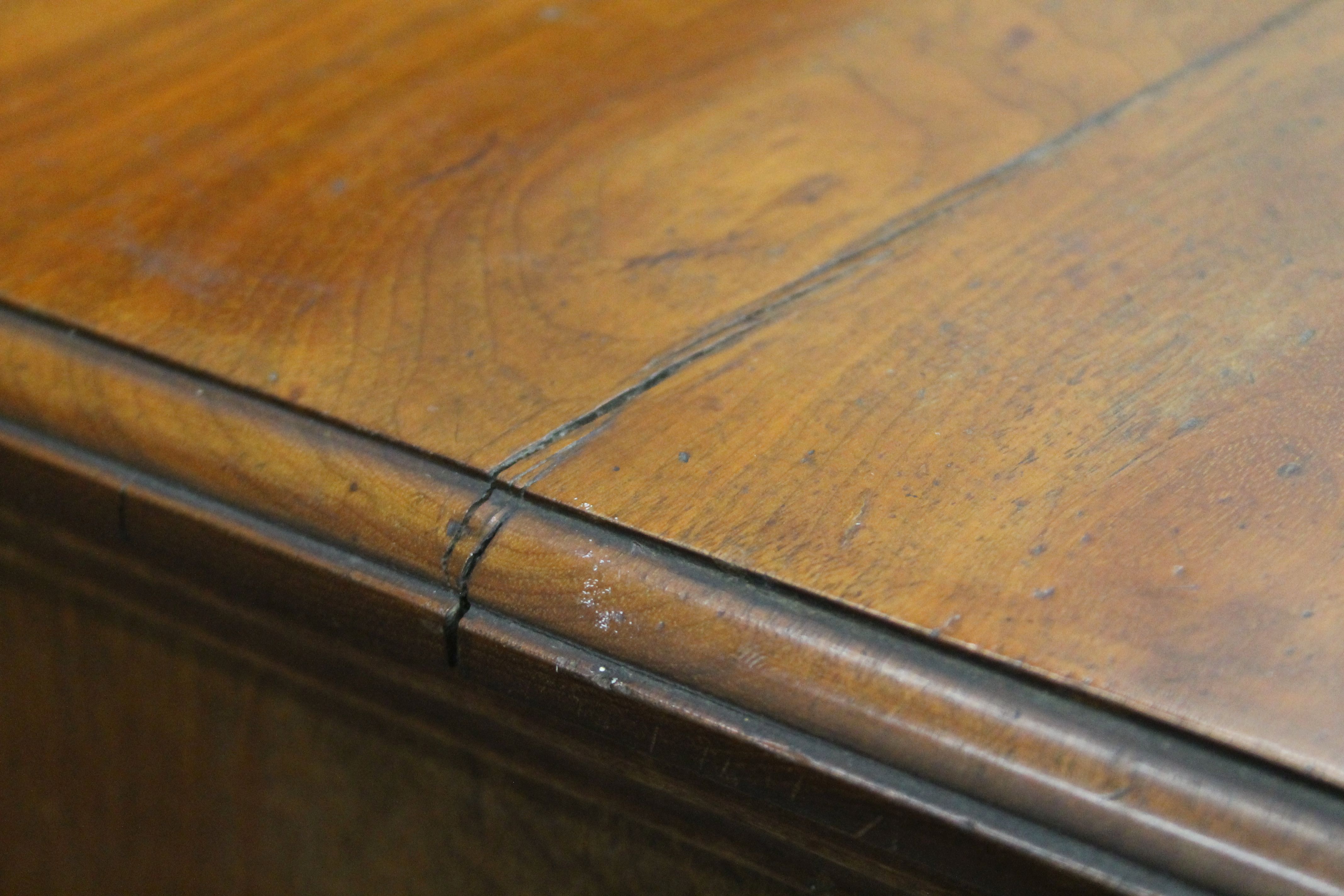 A Victorian walnut chest of drawers. 104.5 cm wide. - Image 5 of 8