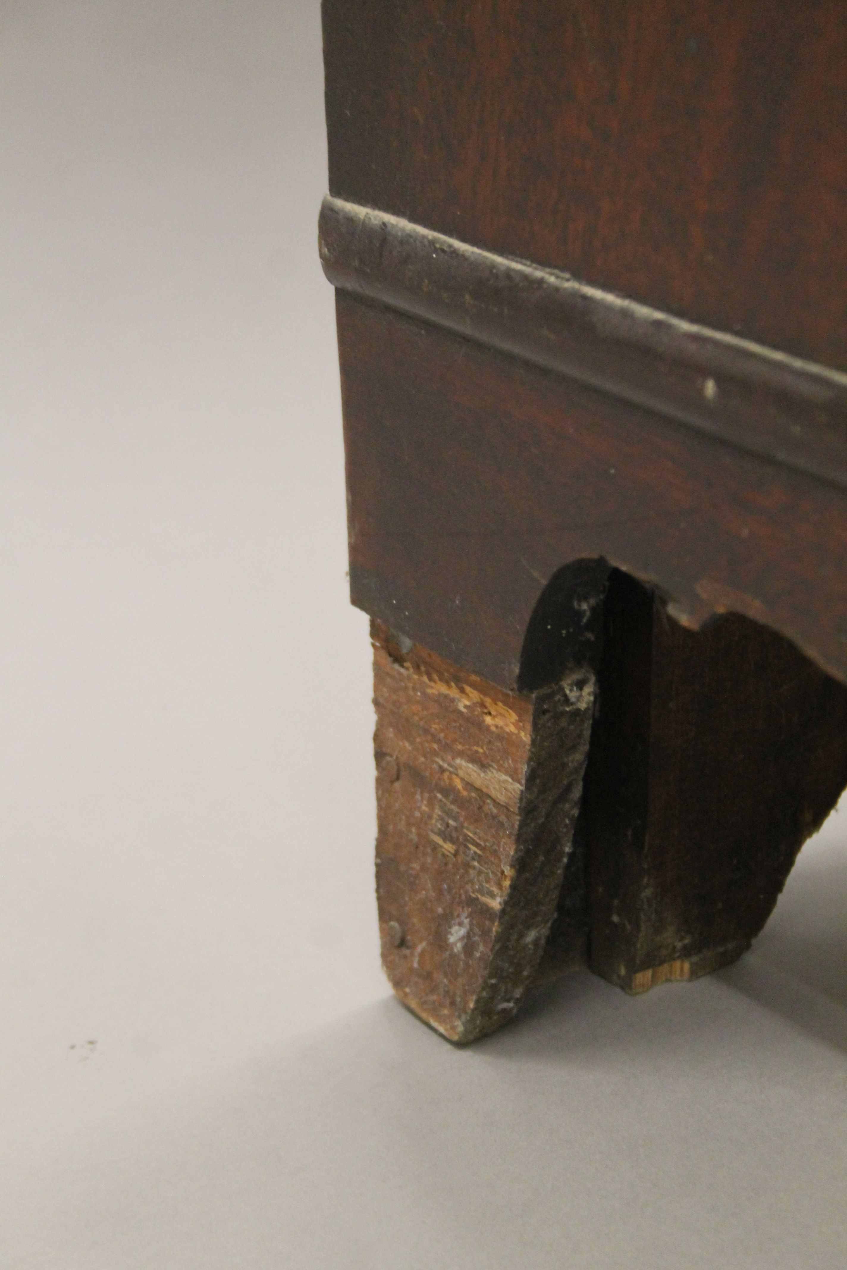 A 19th century mahogany chest of drawers. 104 cm wide. - Image 11 of 12