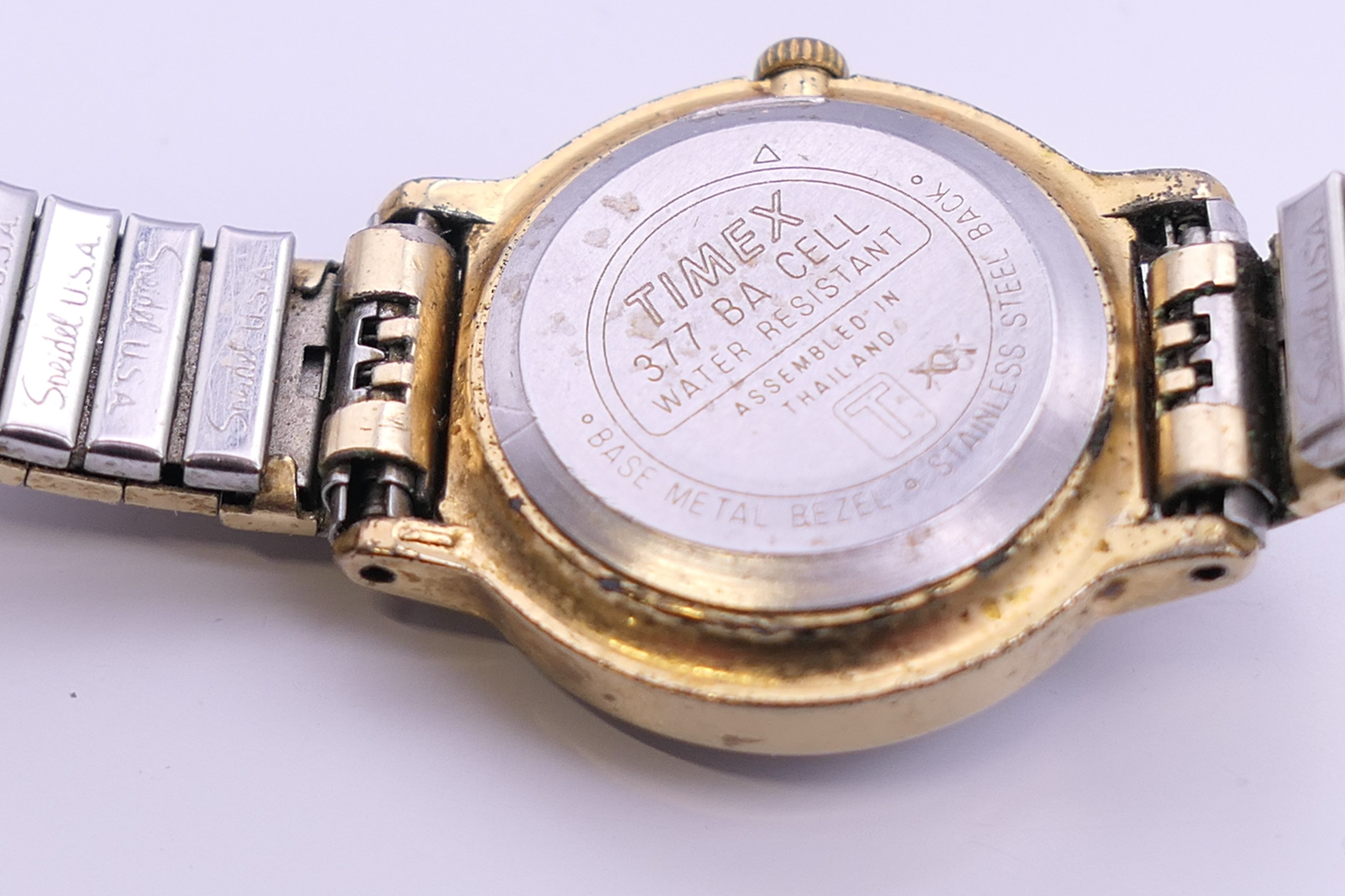 A quantity of various wristwatch, including Guess, Sekonda, Accurist, Citizen and Timex. - Image 3 of 23