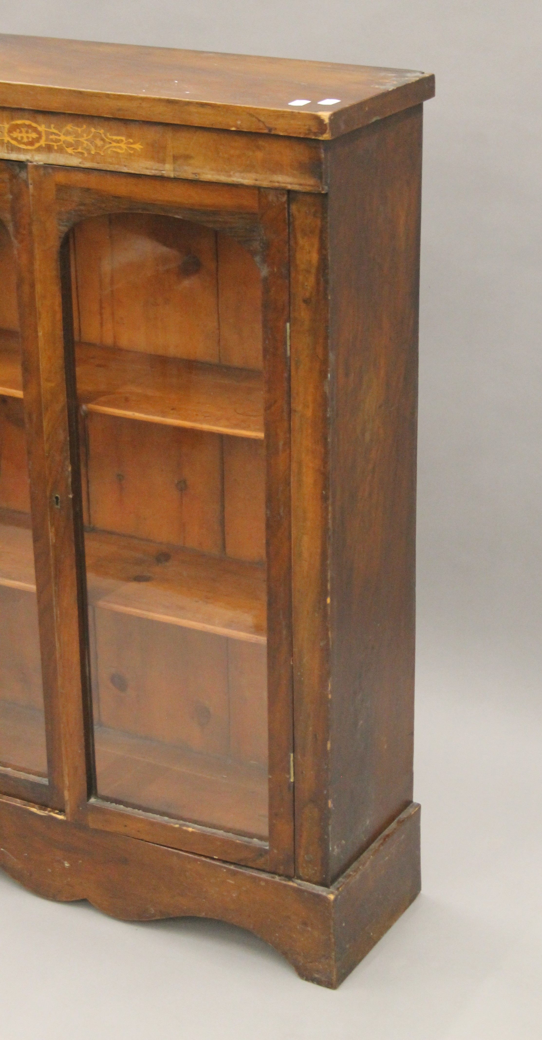 A Victorian inlaid walnut pier cabinet. 79.5 cm wide. - Image 2 of 8