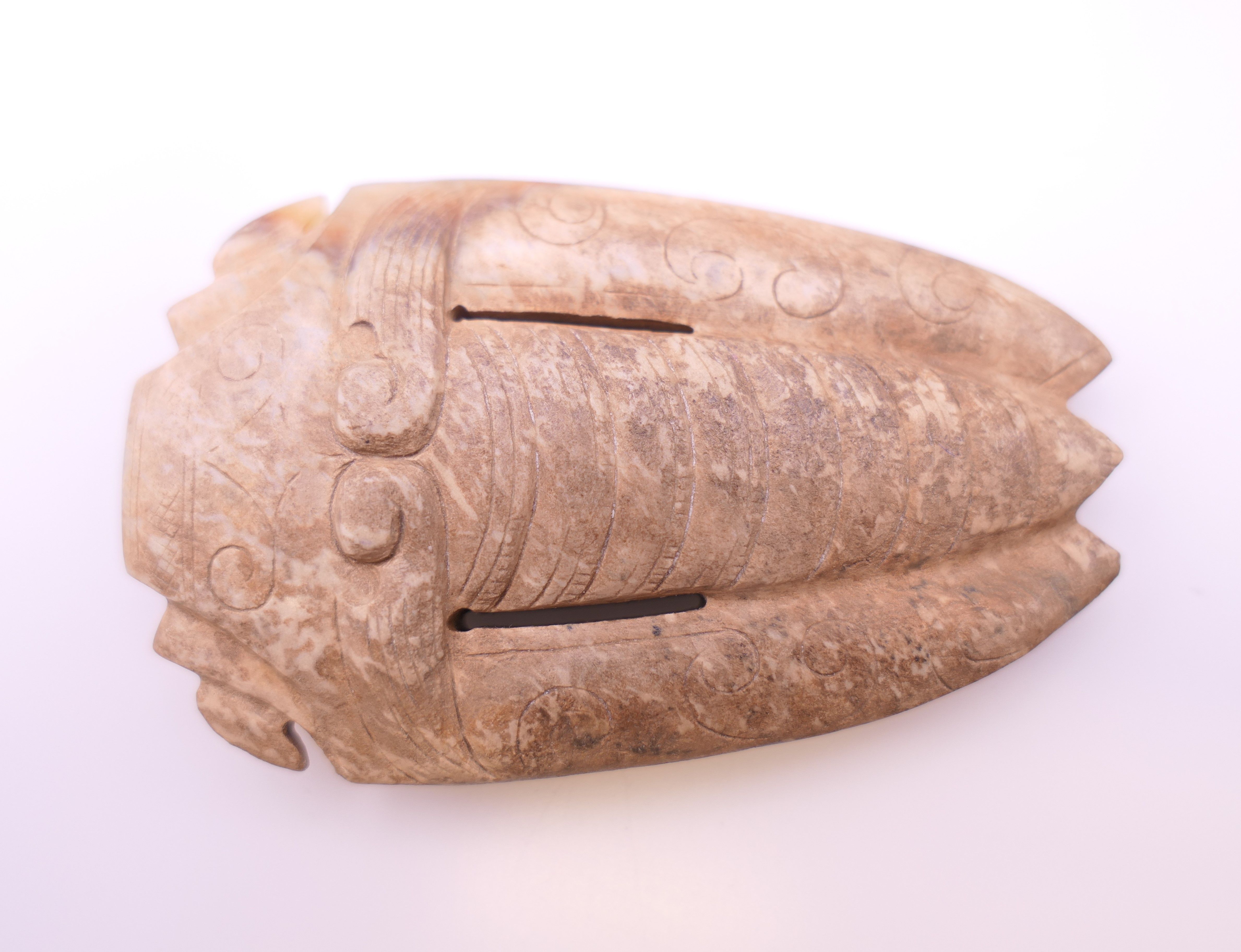 A Chinese russet jade coloured cicada, Shang Dynasty. 6 cm long. - Image 2 of 5