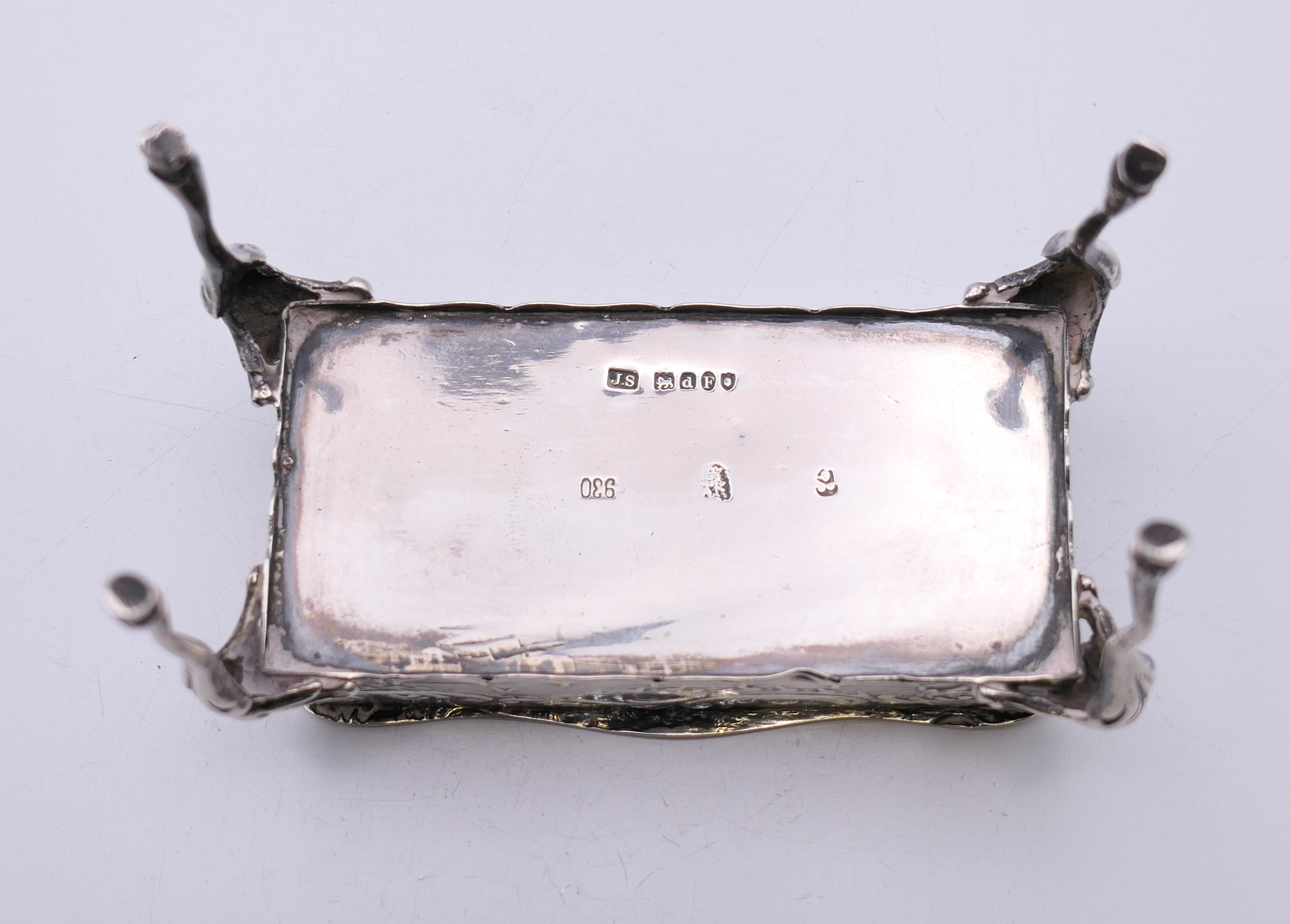 An embossed silver trinket box formed as a table, import marks for London 1899. - Image 9 of 11