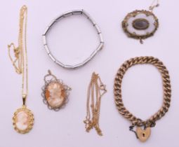 A quantity of various jewellery, including a 9 ct gold mounted cameo brooch. Cameo brooch 3.