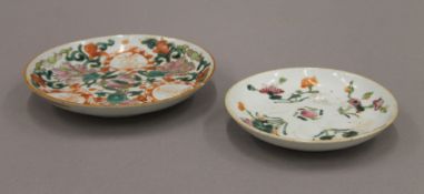 Two Oriental porcelain dishes. The largest 16.5 cm diameter.