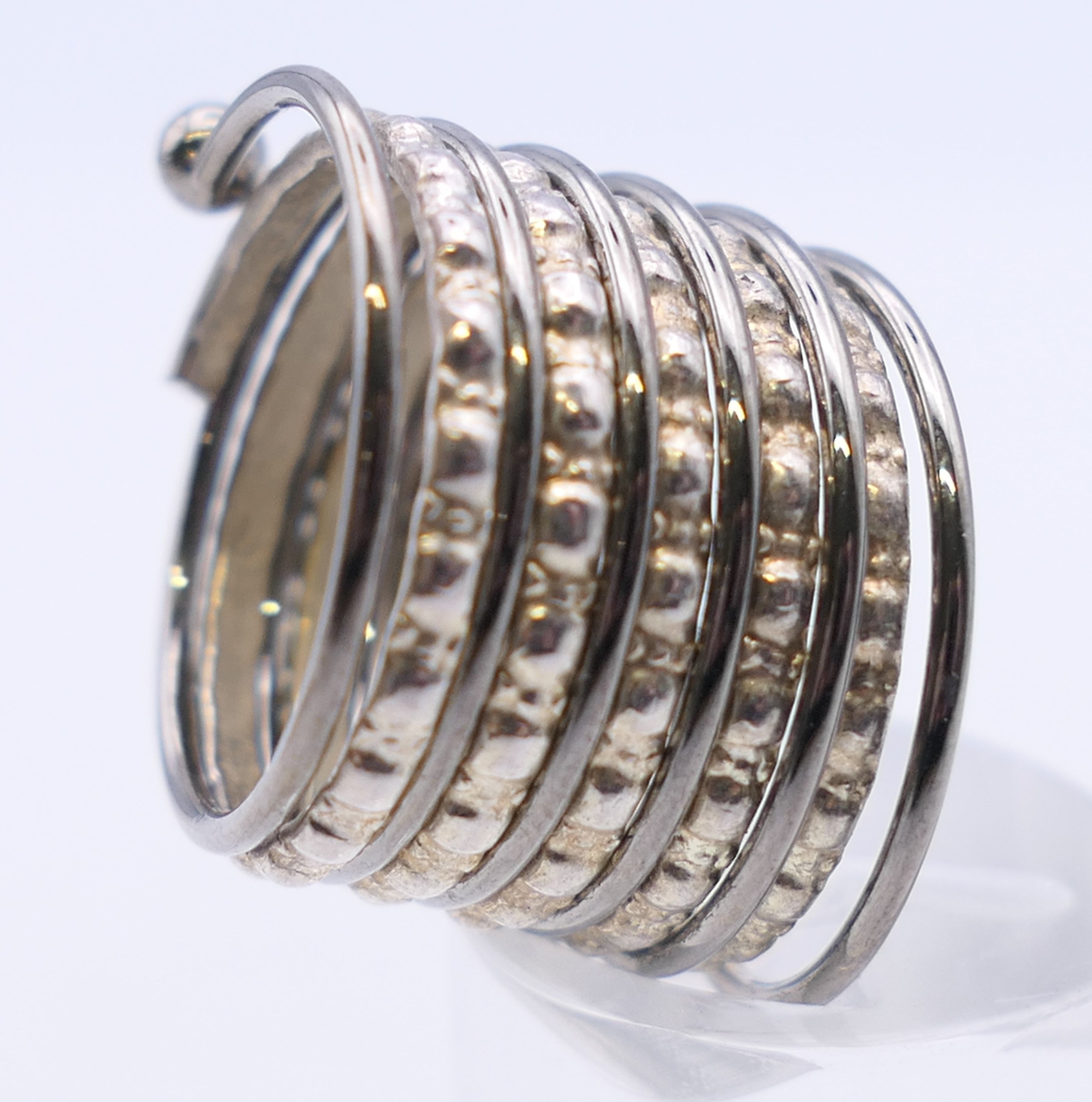 Five silver rings. - Image 6 of 8