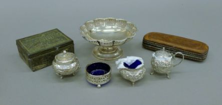 A small silver tazza, Indian cruets, etc The former 12 cm diameter and 85.7 grammes.