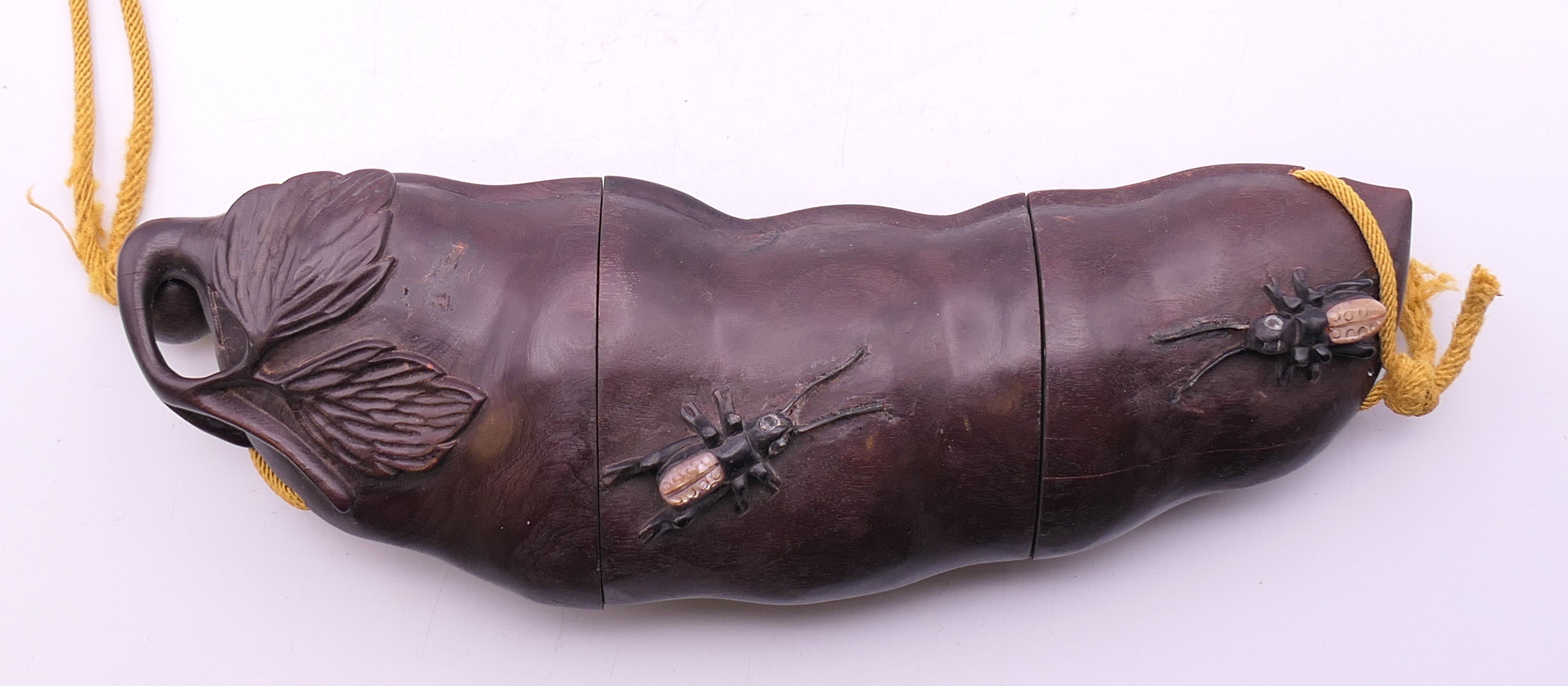 An inro formed as an insect on fruit. 17.5 cm long. - Image 3 of 5