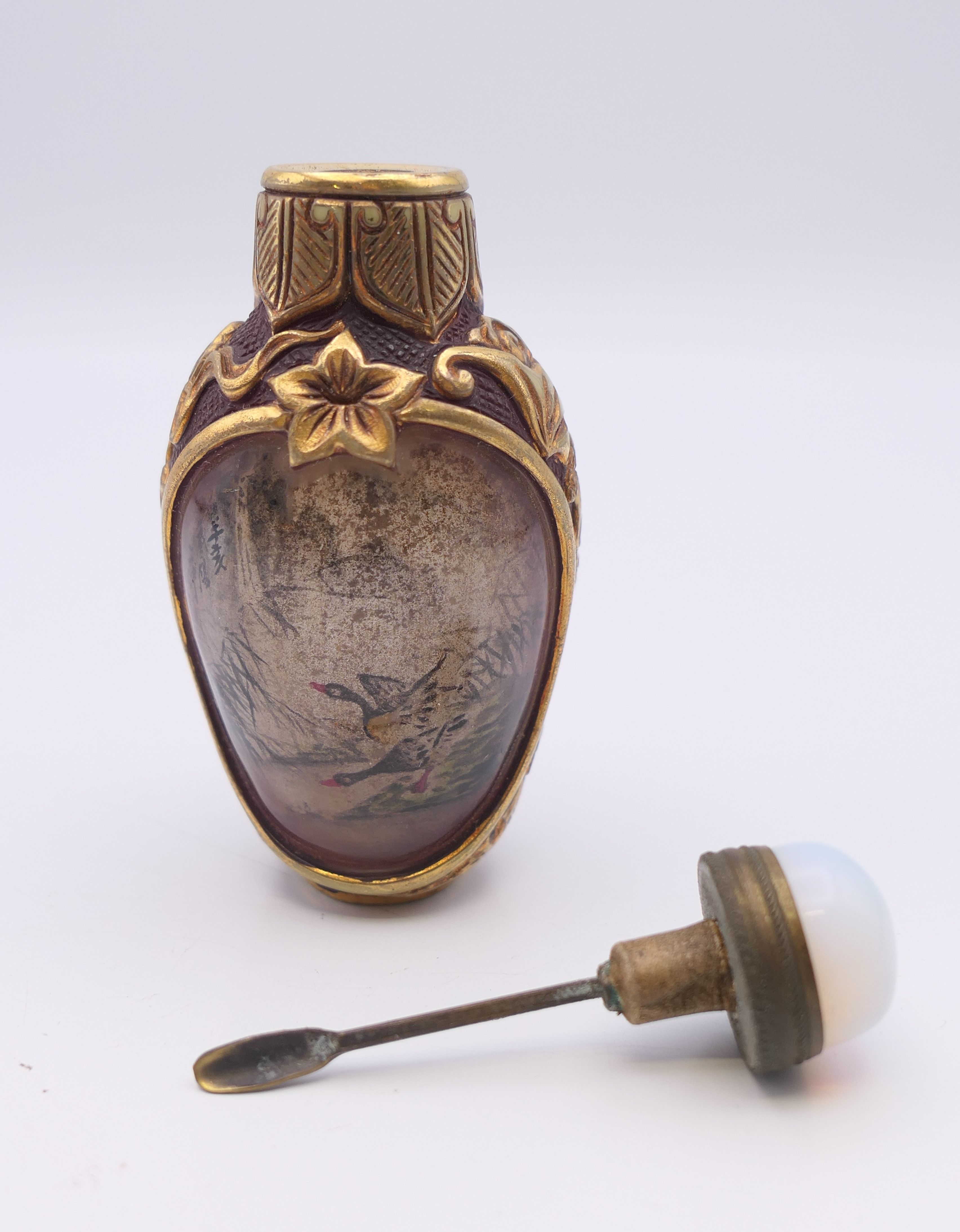A Chinese gilded glass snuff bottle, inside painted duck scenes, artist Ding Erzhong, - Image 5 of 11
