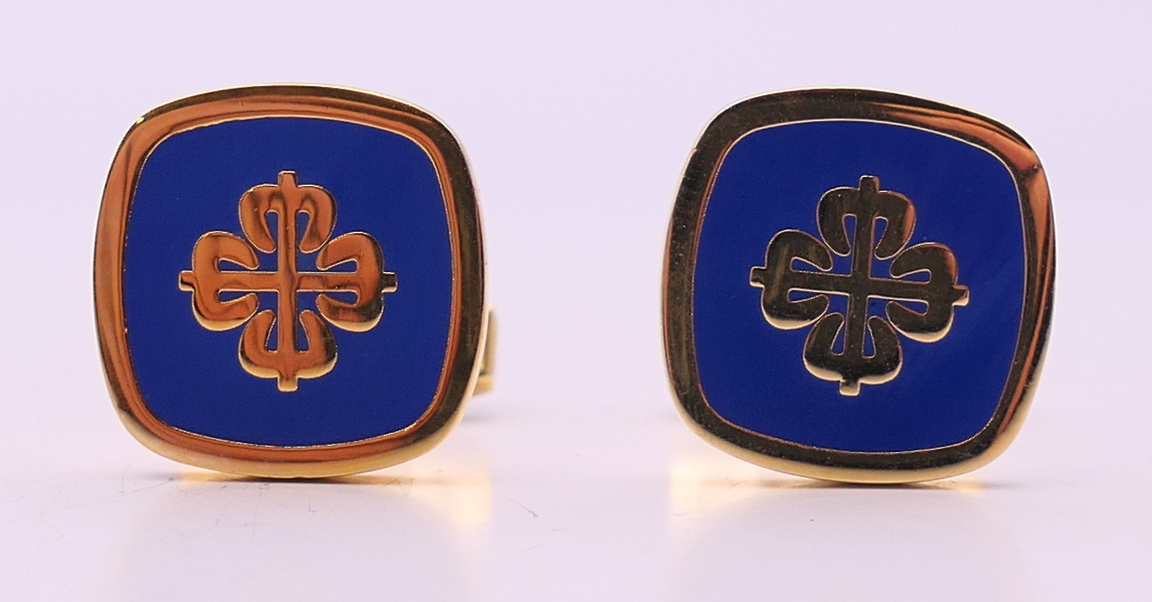 Two pairs of boxed Patek Philippe cufflinks, in Penrose of London boxes. - Image 6 of 11