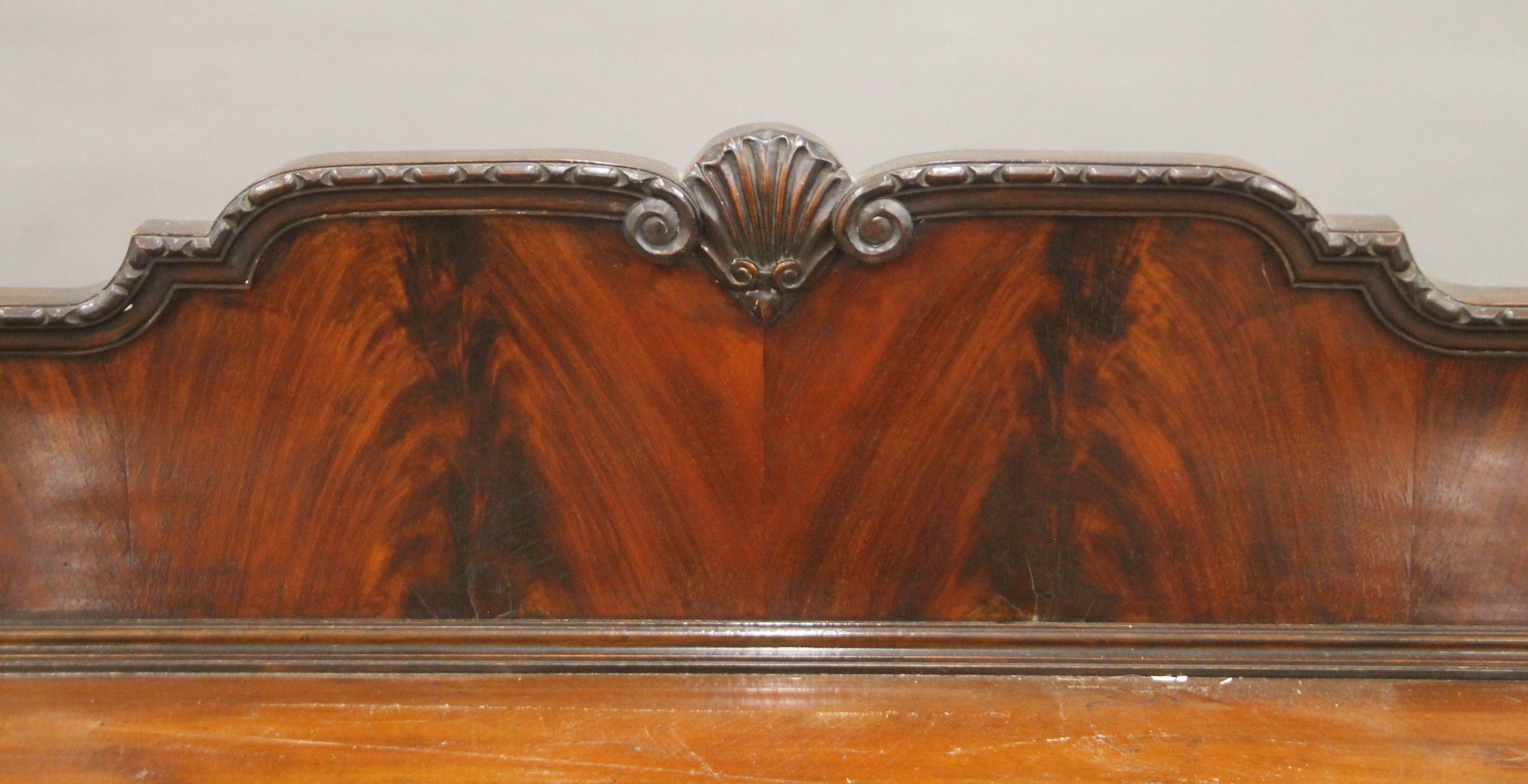 An Edwardian mahogany sideboard. 155 cm wide. - Image 2 of 8
