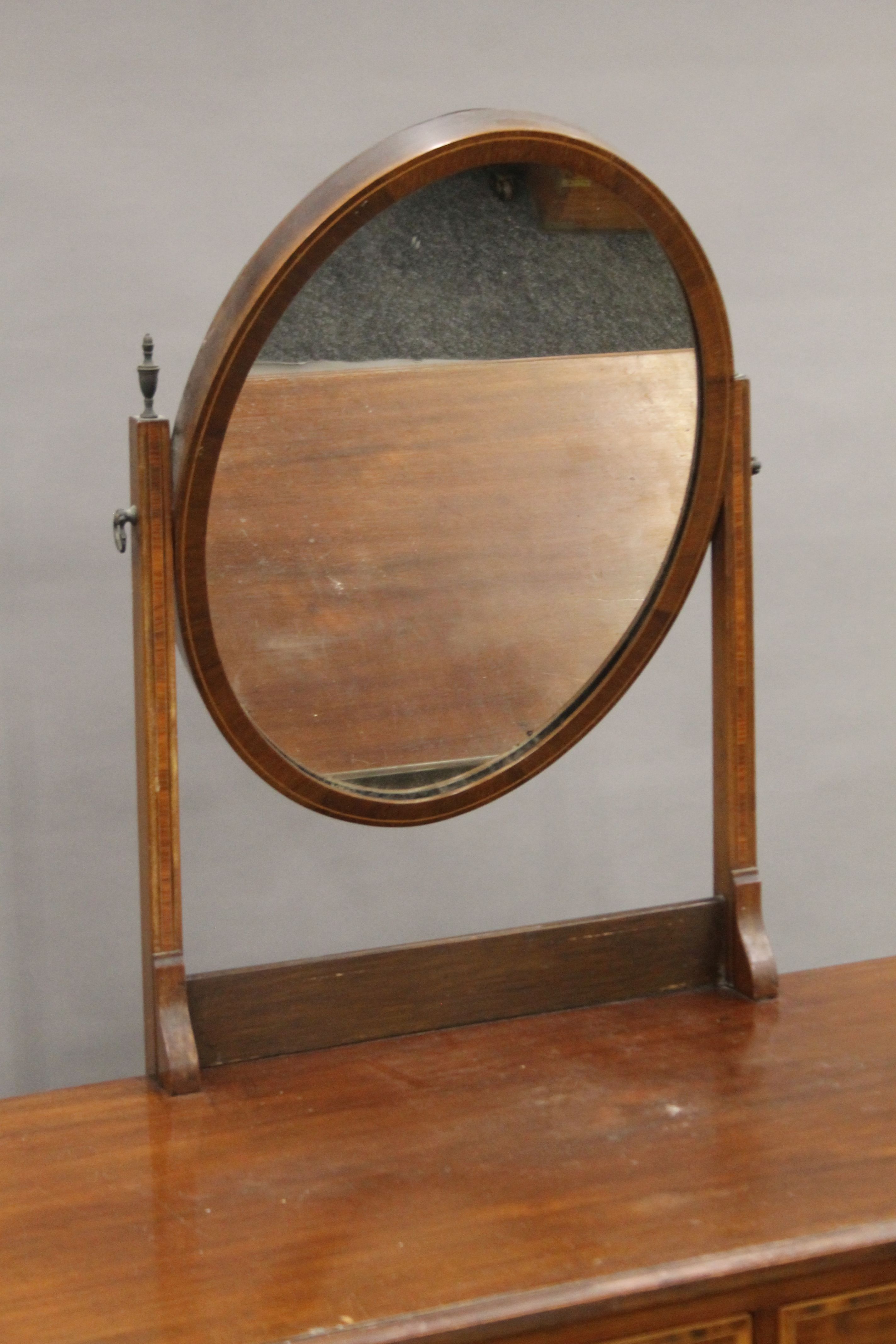 An Edwardian mahogany dressing chest. 109 cm wide. - Image 2 of 8