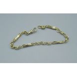 Contemporary 9ct gold fancy link bracelet, jump ring, hallmarked .375, overall length 21cm, weight