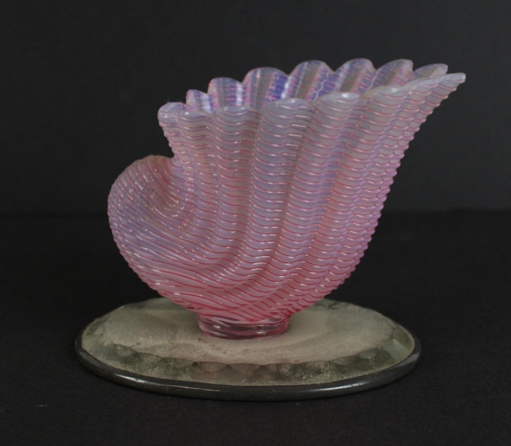 C19th cranberry glass Owl head lampshade from a fairy lamp, vaseline glass vase with pink frill rim, - Image 2 of 5