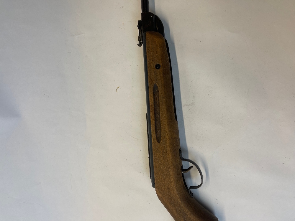 Diana G25 .22 break barrel air rifle, full working order, good used condition. No visible serial - Image 2 of 2
