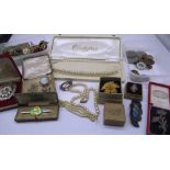 Large collection of mid C20th and later costume jewellery including clip on earrings, brooches, a