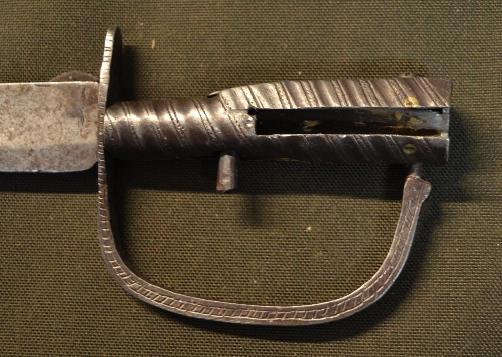 Unusual continental style Brunswick sword type bayonet, with21.5" blade and side slot mounts, button - Image 4 of 4