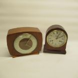 Comitti of London, late c20th mahogany arch topped mantle clock with signed cream dial, two train