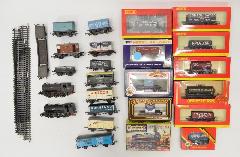 Collection of OO gauge railway wagons and a single electric Hornby 0-6-0 tank engine (and a built up