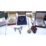 Large collection of costume jewellery including necklaces, synthetic pearls, brooches, etc.(qty)