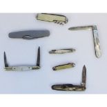 Collection of fruit knives and pen knives incl. a mother of pearl handled and hallmarked silver