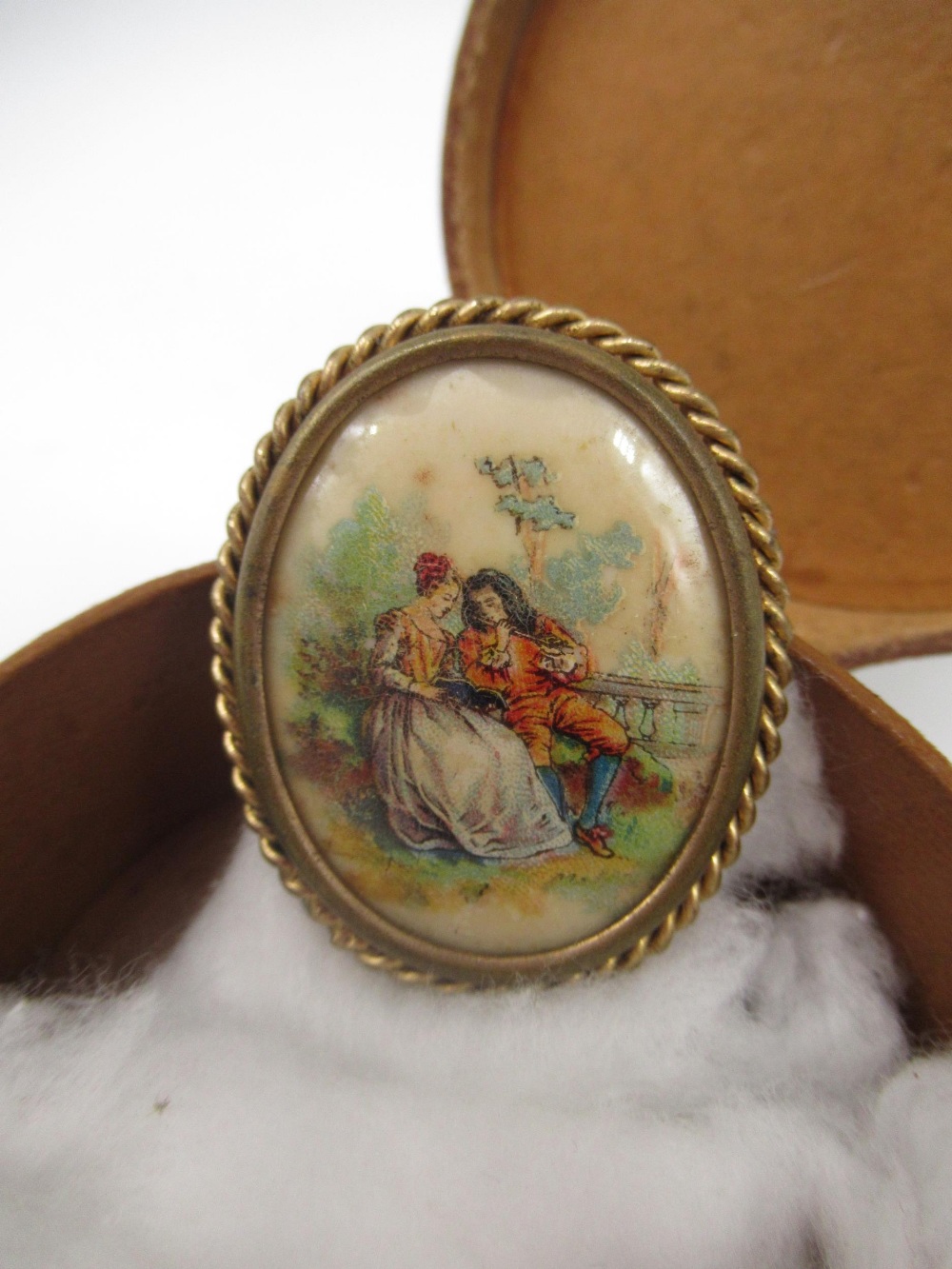 Early C20th cameo pendant depicting female in rural landscape, on yellow metal mount, and a - Image 2 of 3