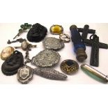 Collection of Victorian and later jewellery including gutta-percha cameo pendant, Whitby jet,