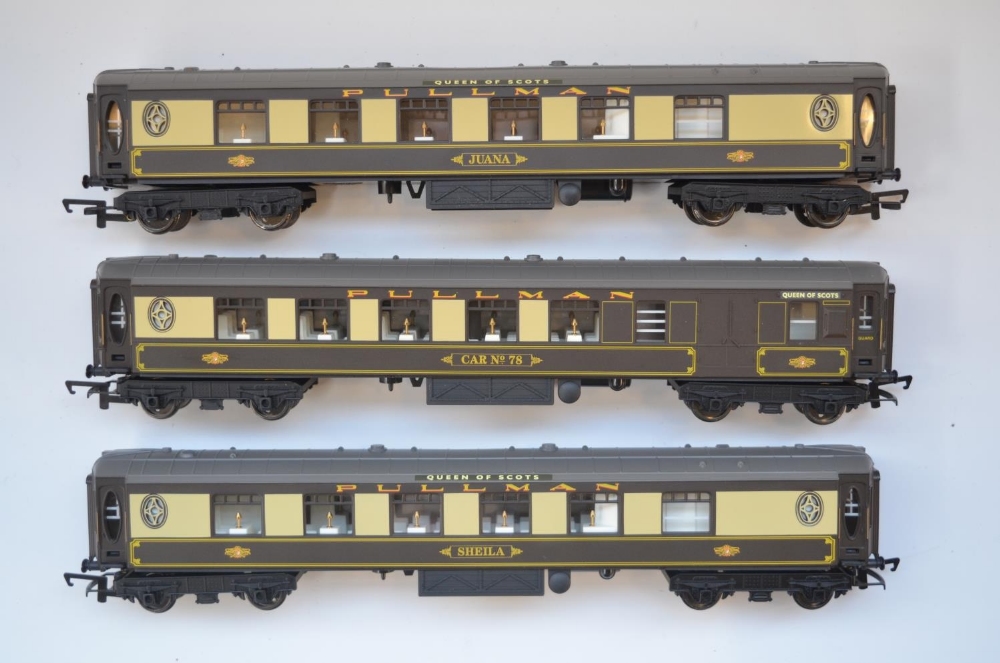 Boxed Hornby Queen Of Scots OO gauge electric train set (R1024) with Golden Plover loco and tender - Image 5 of 6