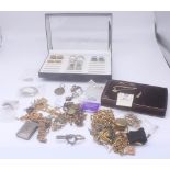 Collection of Victorian and later gold plated and pinchbeck jewellery including lockets, fob chains,