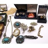 Large collection of mid C20th and later costume jewellery including clip on earrings, brooches, a