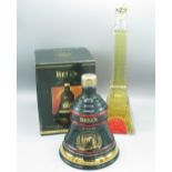 Bells Christmas Decanter 1993 in original box and a XO Boisson Spiritueuse by Vinessen 50cl bottle