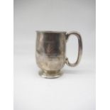 ER.II hallmarked Sterling silver tankard with engraving for Y.S.C.C 1958, by Viner's Ltd,