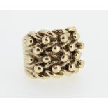 Yellow metal Keeper ring, size V, 31.8g
