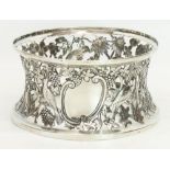 Edw.Vlll Sterling silver dish ring, pierced with vacant cartouche, vines, exotic birds and trees, by