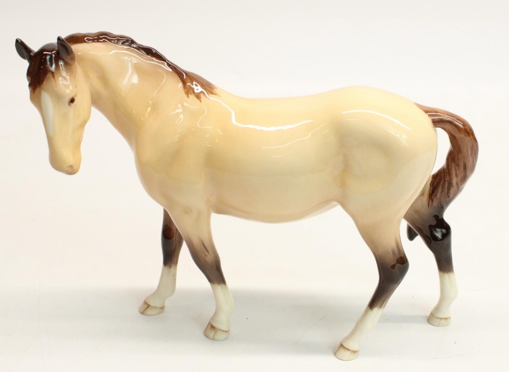 Beswick dun coloured mare, BCC 1997, H17cm