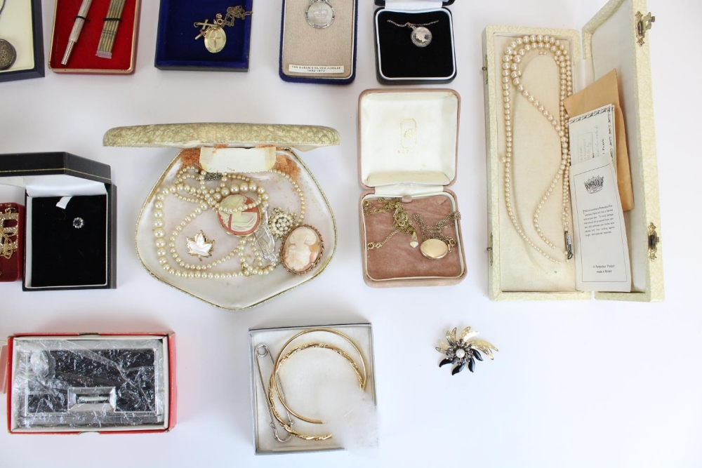 Collection of costume jewellery pendants, brooches, simulated pearls etc. together with lighters and - Image 3 of 5