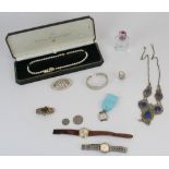 Harrods Duchess of Windsor collection Pearl necklace and matching brooch in original cases