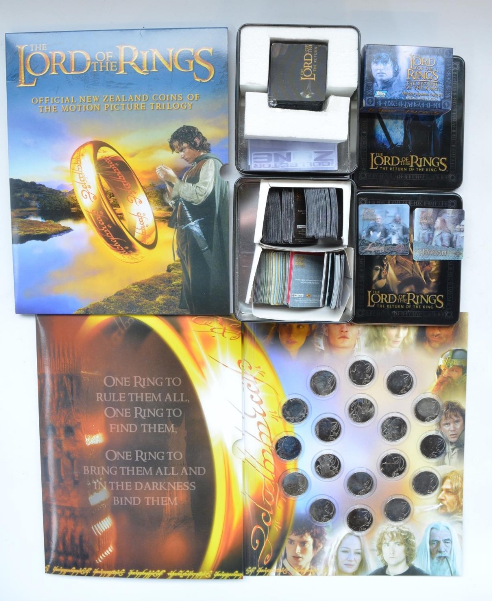 Collection of Lord Of The Rings collectables and and ephemera to include Royal Mint/New Zealand Post - Image 4 of 16