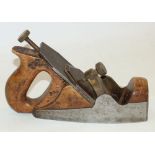 Norris of London coffin smoothing woodworking plane, L23cm