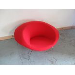 Vintage red upholstered Kirk lounge chair designed by René Holten for Artifort, on four chromed