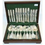 Canteen of Slack & Barlow silver plated king's pattern cutlery, 6 place settings