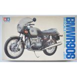 Tamiya 1/6 scale BMW R90S Big Scale No8 model kit (item no BS0608/3500), un started with all
