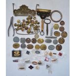 Collection of railway ephemera to include buttons, a corkscrew, BR cast brass toilet roll holder,