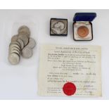 UK commemorative crowns, Churchill medallion and City of York medallion (qty)