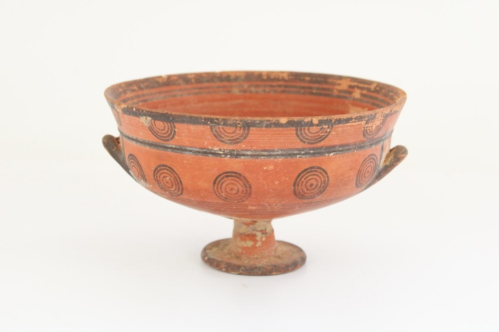 Cypriot Cypro-Archaic period terracotta pedestal bowl, black border with concentric circle