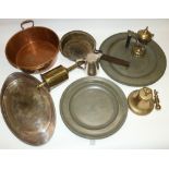 Quantity of mixed metalware to include a copper and iron skillet, middle-eastern type incense
