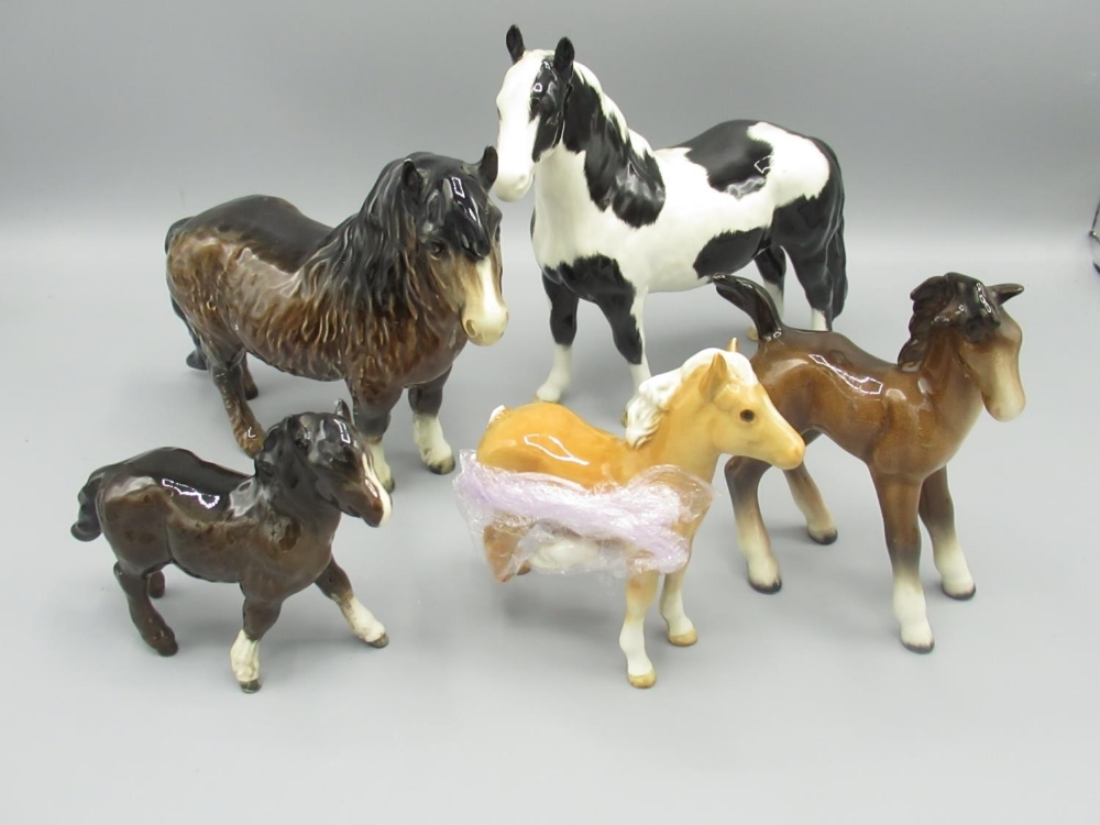 Five Beswick Horses, Shetland Pony Model No1033 H14cm, Shetland Foal Model No1034 H9cm, Black and