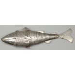 C20th Continental white metal articulated fish snuff box, hinged head with hook fastener, L18cm