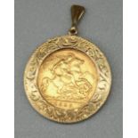 Edw.VII 1905 half sovereign in 9ct yellow gold engraved pendant mount, stamped 375, gross 5.8g