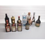 Collection of liqueur's inc. 3 bottles of Cointreau, bottle of Baileys, Alexander Platinum, etc. (