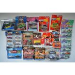Collection of small scale diecast vehicles, various manufacturers and scales incl. Hotwheels and